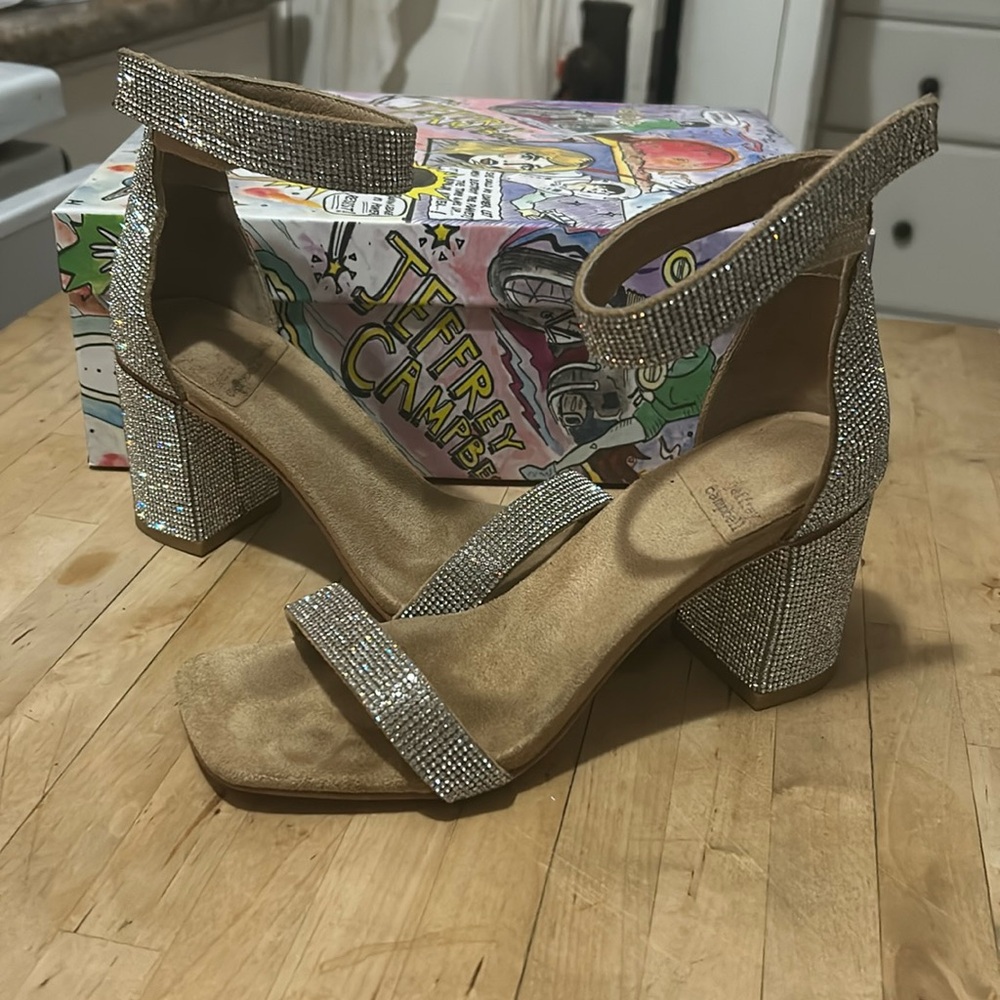 Jeffrey Campbell Karissa nude suede champagne shoes size 6